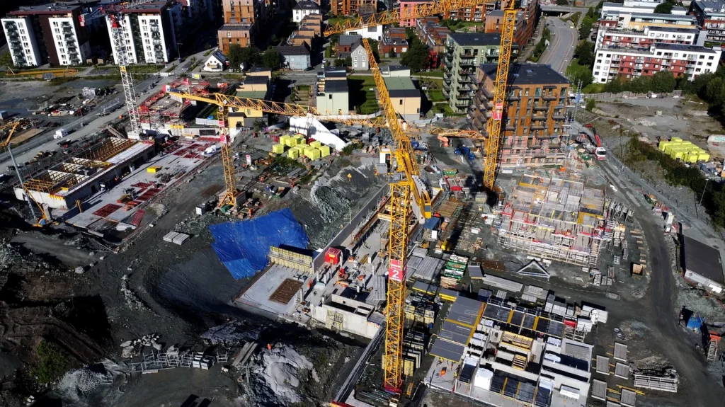 Et luftfoto av en byggeplass administrert av Veidekke Entreprenør Avd. Trøndelag.